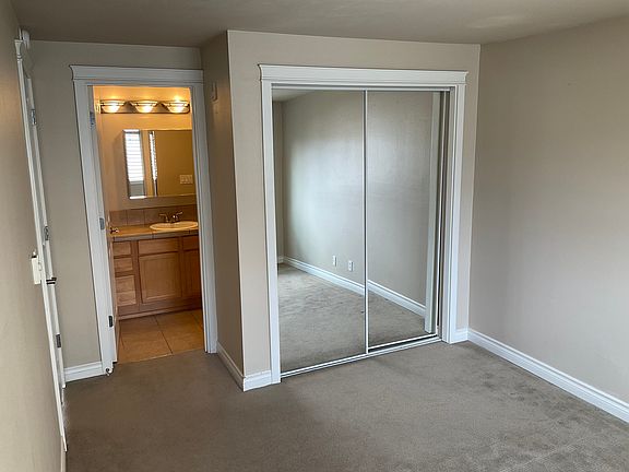 4th image of 2200 Thorndyke Ave W #2050