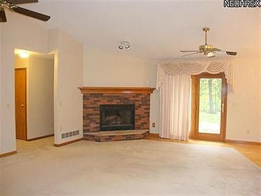 3rd image of 4335 Thornridge Cir