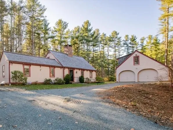 16 King Philip Trl, Norfolk, MA 02056