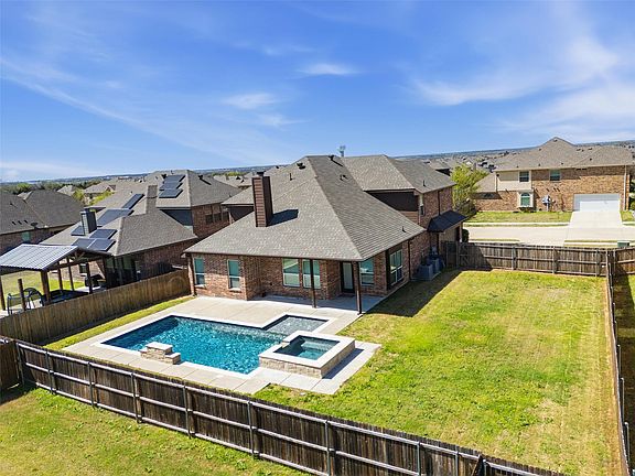 4th image of 110 Sweetleaf Dr