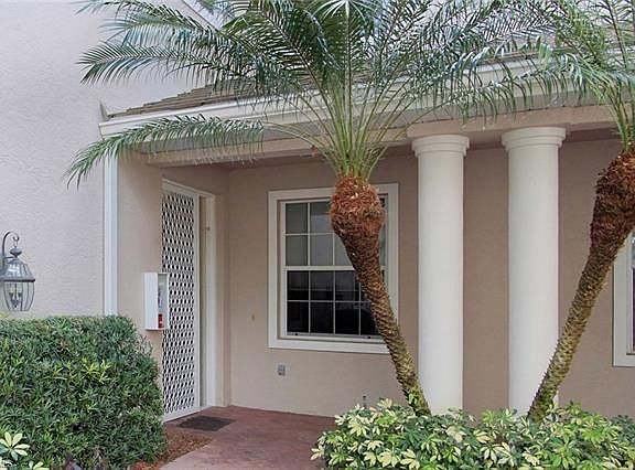2nd image of 3115 Lancaster Dr APT 1
