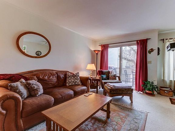 3rd image of 8557 Muirfield Cir