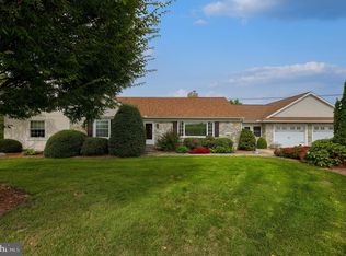 210 Stevens Rd, Stevens, PA 17578