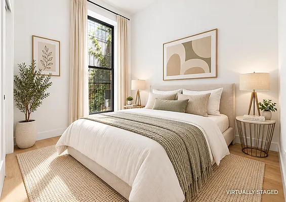 Bedroom, photo 2