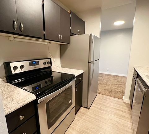 5th image of 100 N Lafayette Ave #11294127