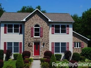 1028 Ashton Dr, Morgantown, WV 26508