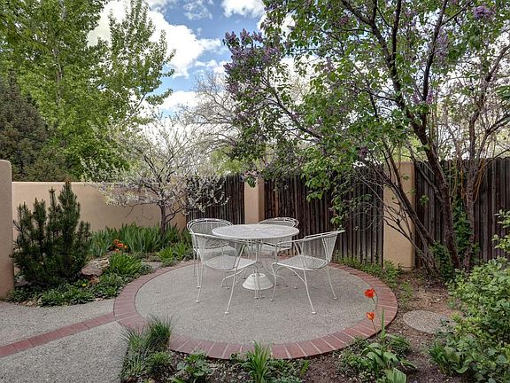 4th image of 2908 Calle Del Bosque NW