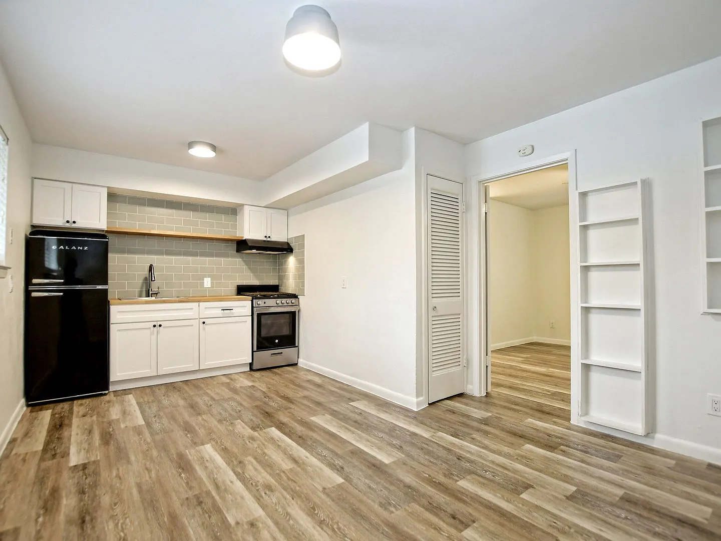 Cedar Street Flats — Photo 2