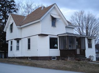 30 Bagley St, Saint Johnsbury, VT 05819