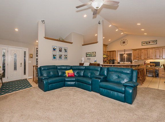 3rd image of 3588 Dairy Ln