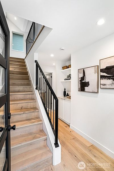 2nd image of 6505 19th Avenue NW