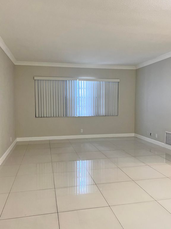 3550 NW 8th Ave APT 404, photo 6