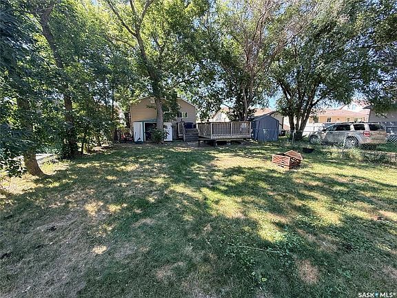5th image of 609 King STREET S