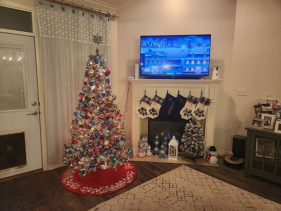 4th image of 106 Rosemont Pl