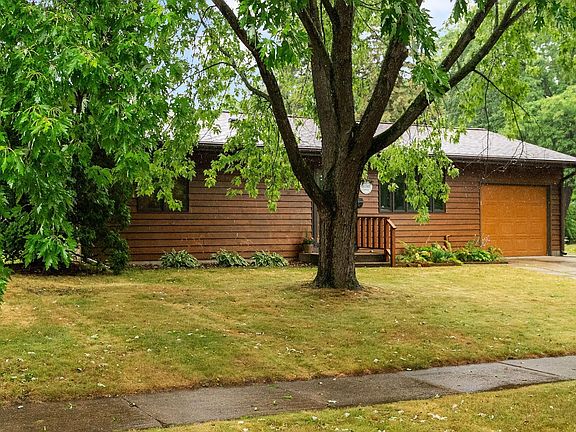5th image of 6021 Meadowood Dr