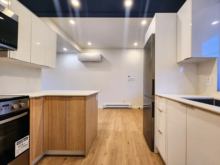 107 Nairn Ave #LANEWAY — Photo 8