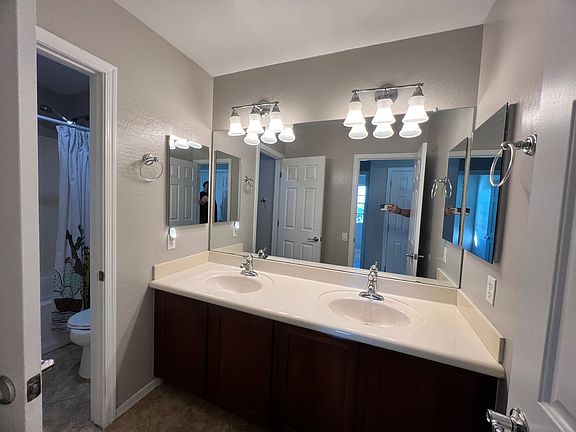 5th image of 2045 W Le Marche Ave
