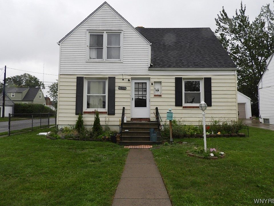 1st image of 330 Mang Ave