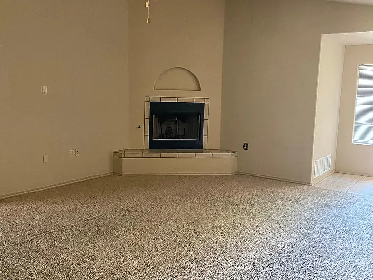 3 bed, 1444 sqft, $1,700 — Photo 3