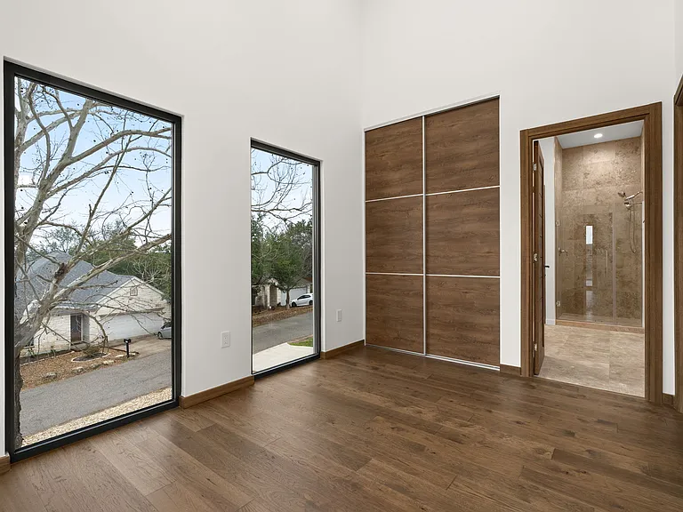 2915 Chisholm Trl — Photo 26