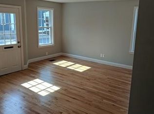 127 Water St #1, Newburyport, MA 01950