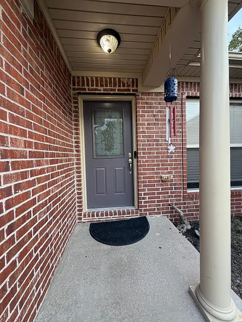 3 bed, 1650 sqft, $2,000 — Photo 2