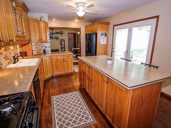 5th image of 950 Meldrake Ct