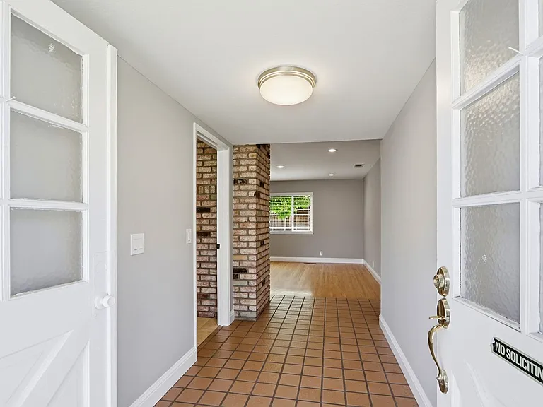 1498 S Mary Ave — Photo 6