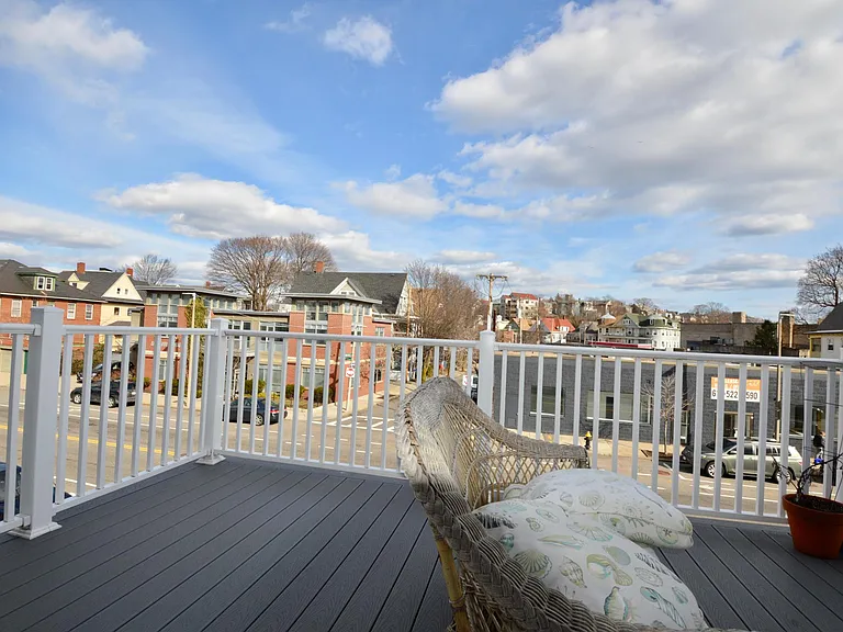 405 S Huntington Ave #2R — Photo 34