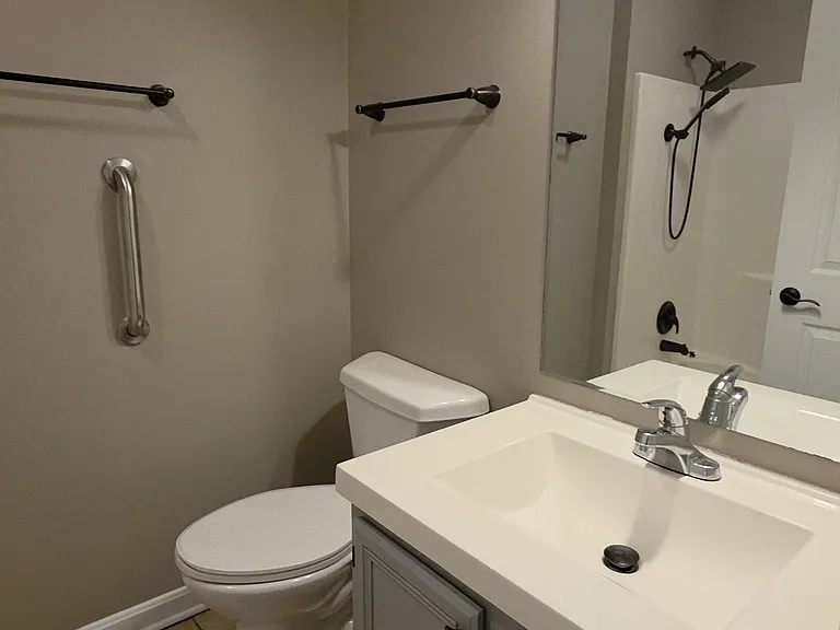 609 Fenley Ave — Photo 9