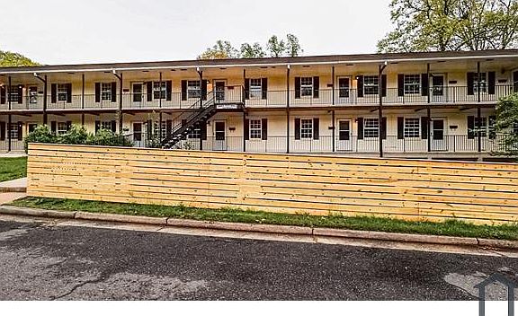 2nd image of 1640 W Northwest Blvd #7