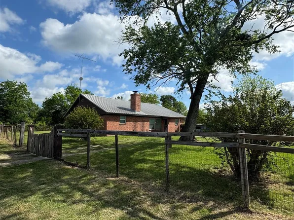 6674 Fm 3060, Midway, TX 75852