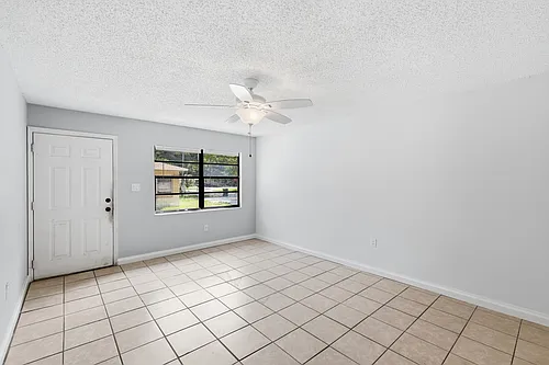 1725 Birchwood Cir #1 Photo 1
