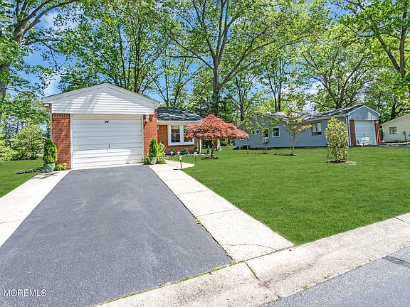 5th image of 29 Bowie Drive