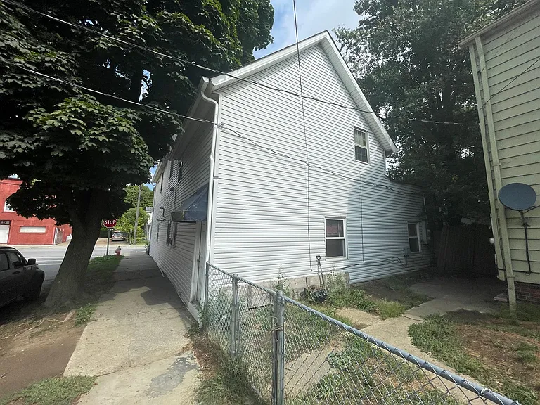 7023 Clark Ave — Photo 37