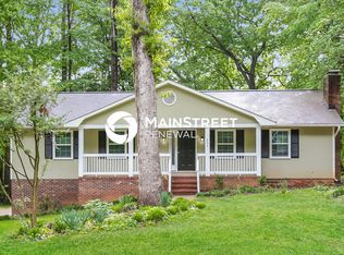 237 Creekwood Dr, Advance, NC 27006