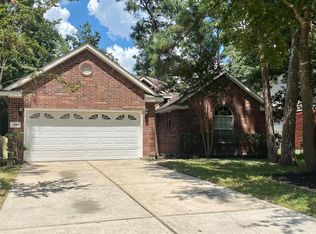 118 N Willow Point Cir, Spring, TX 77382