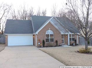 5809 Ingleside Dr, Horn Lake, MS 38637