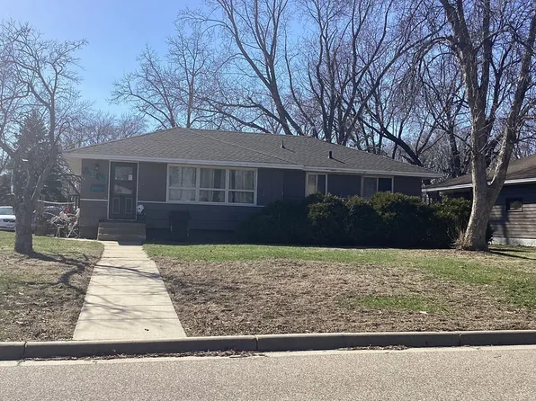 6101 Kyle Ave N, Brooklyn Center, MN 55429