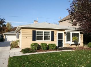 423 Union Ave, St Charles, IL