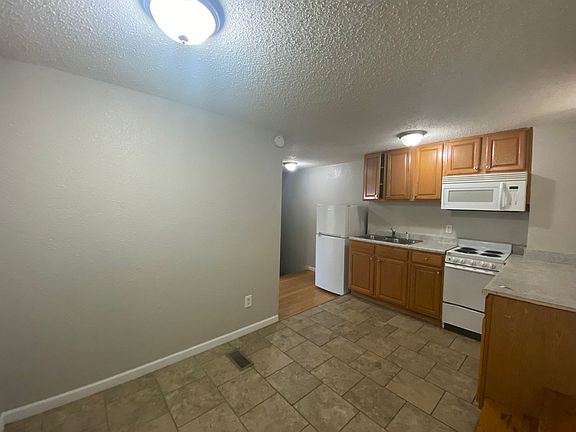 2nd image of 1147 26th St #1141-1/2