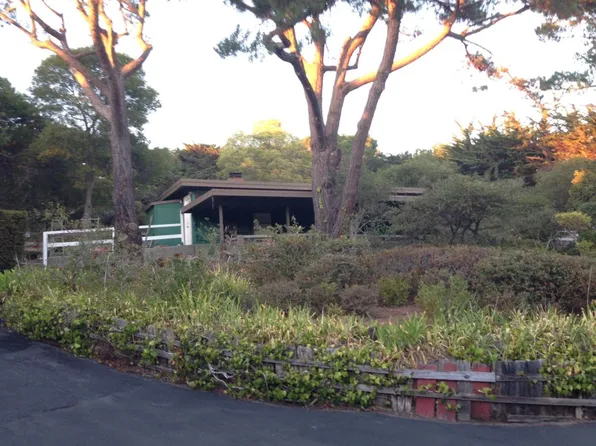 3315 Martin Rd, Carmel, CA 93923