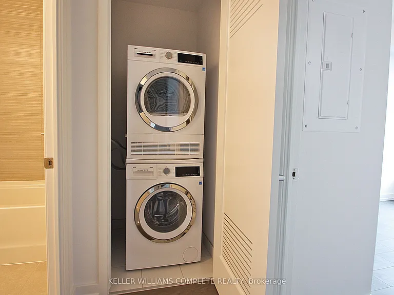 75 James St S #1908 — Photo 15
