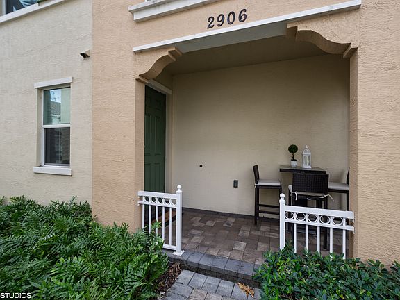 3rd image of 2906 Cascada Isle Way