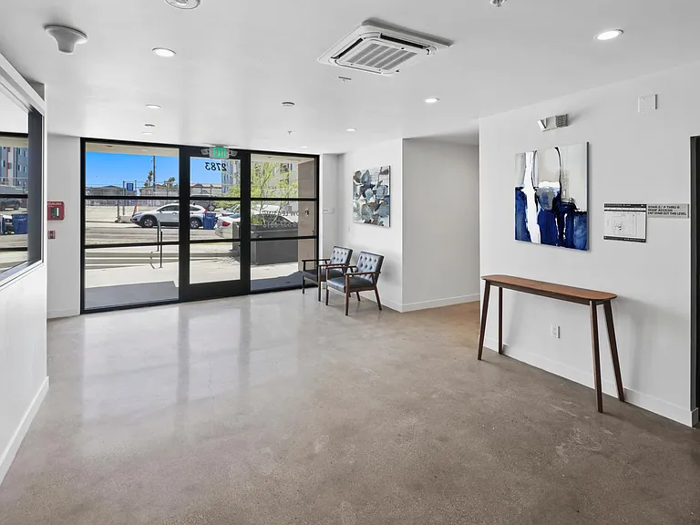 2783 Francis Ave — Photo 8