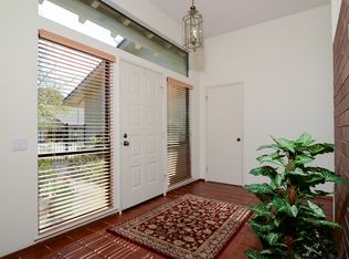 3313 Oak Stream Ct, Carmichael, CA 95608