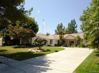 325 Ashbury Ln, Upland, CA 91784