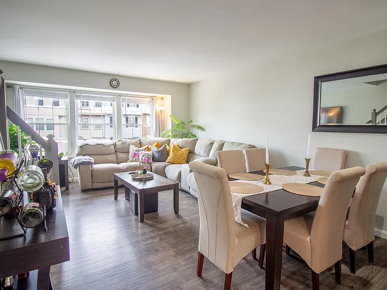 3646 Crosswater Ct — Photo 4