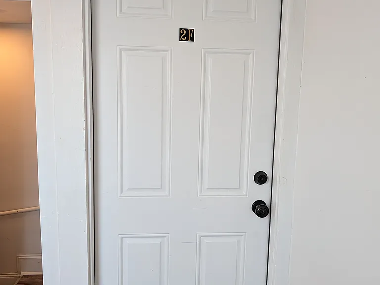 122 Laurel St #2F — Photo 19
