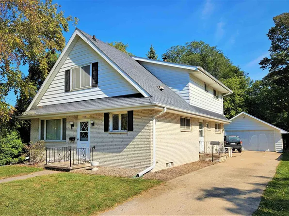 1938 Nebraska St, Oshkosh, WI 54902